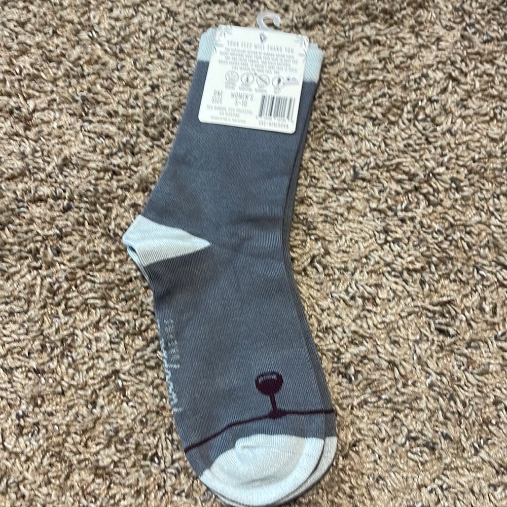 Women's wine socks